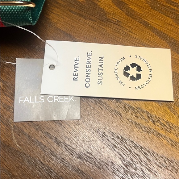 Quilted Nylon Olive Green Sling Bag - Falls Creek - Picture 3 of 7